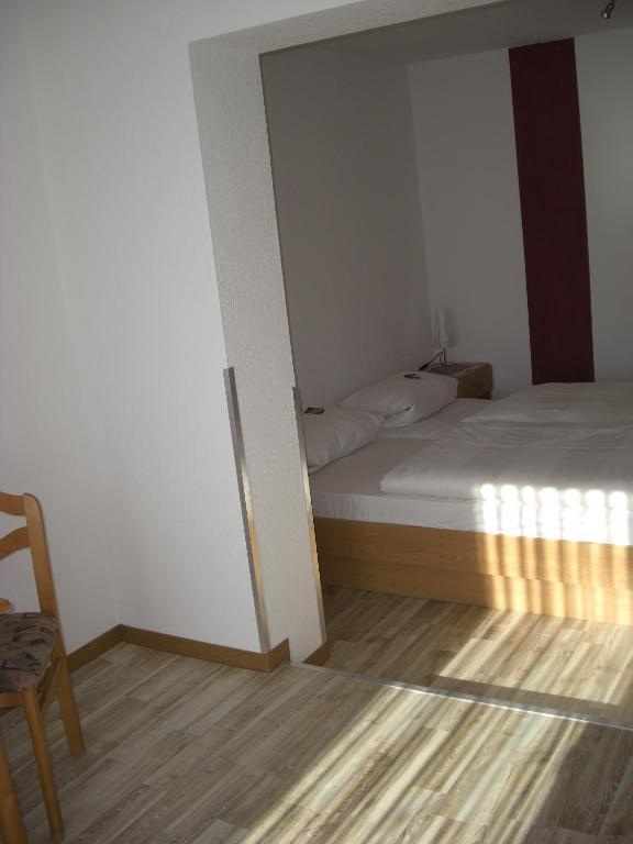 Gasthof Rhoenperle Kothen  部屋 写真